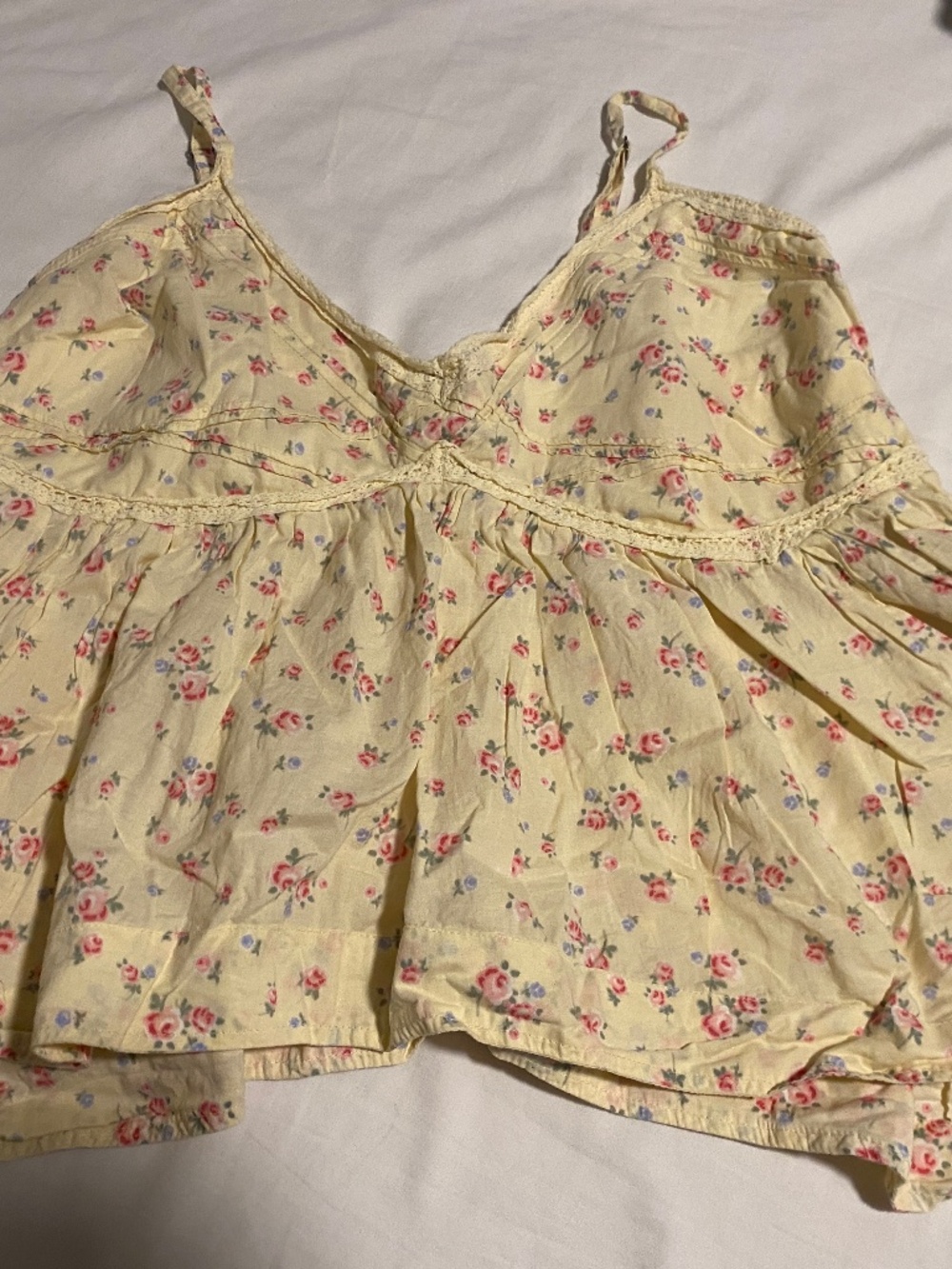 Hollister swing top